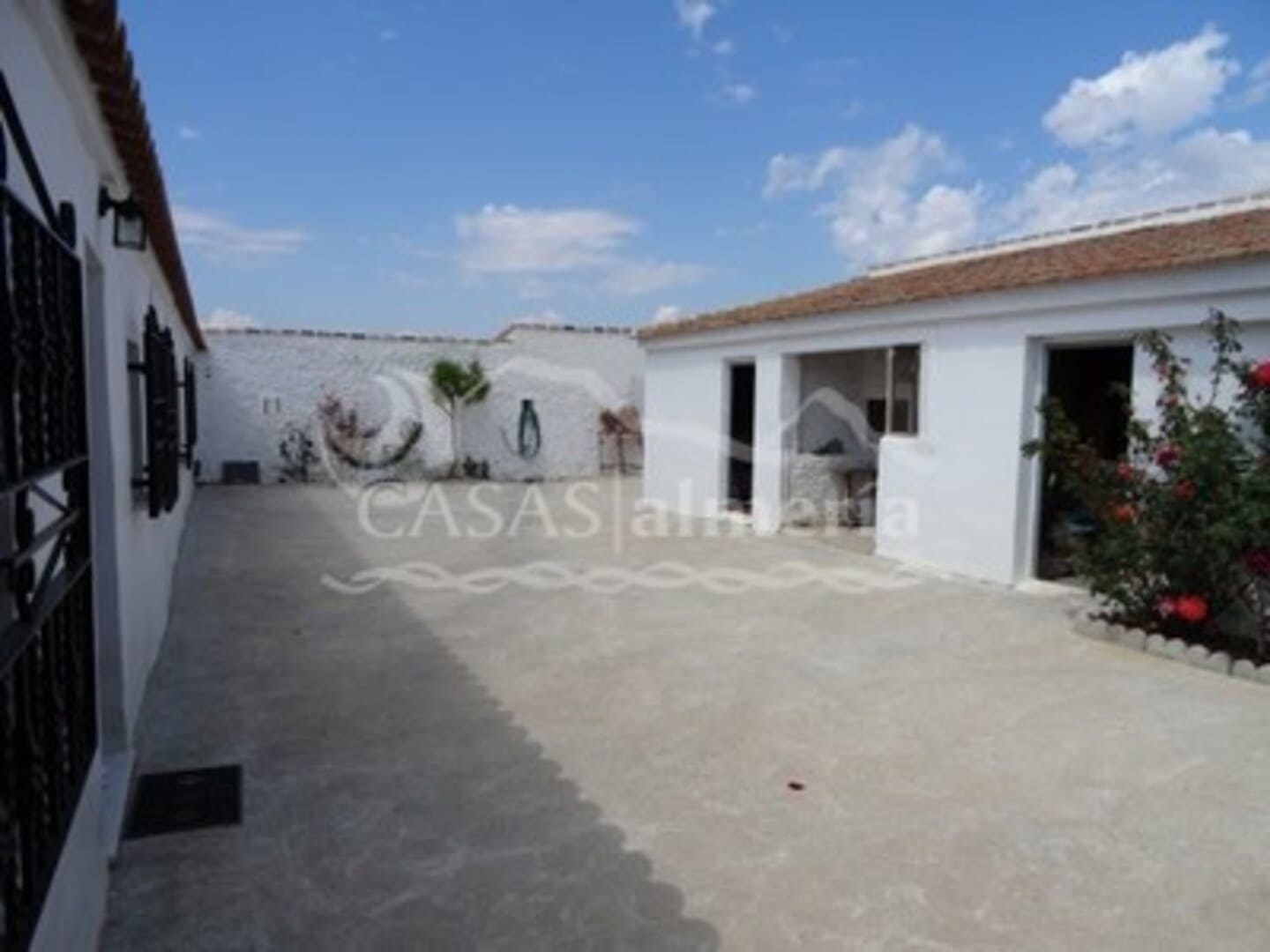 7 sypialnia Finka/Dom wiejski na sprzedaż w Huercal-Overa z garażem - 400 000 € (Ref: 4602986)