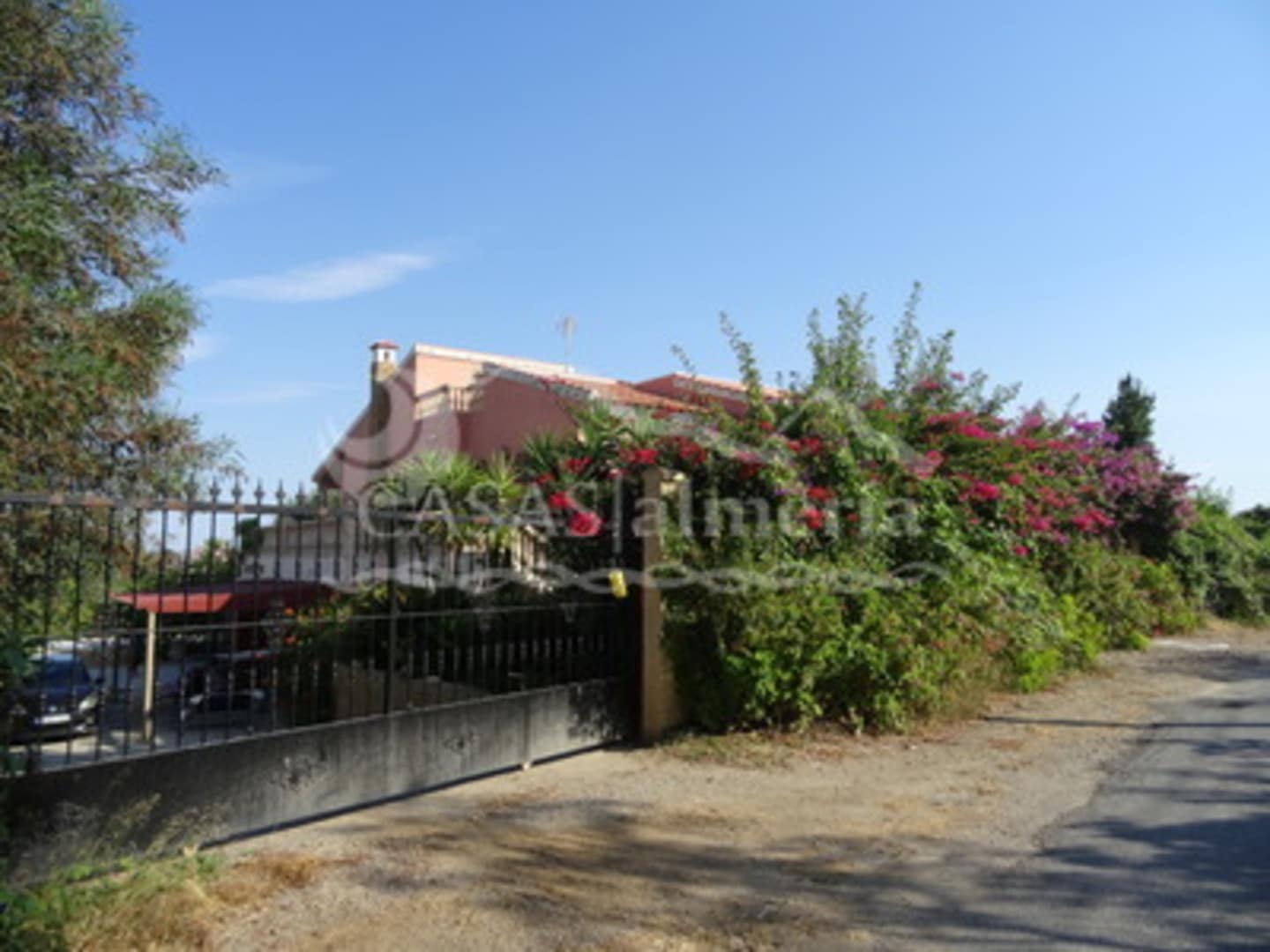 4 soveværelse Villa til salg i Urcal med swimmingpool garage - € 279.950 (Ref: 5453520)