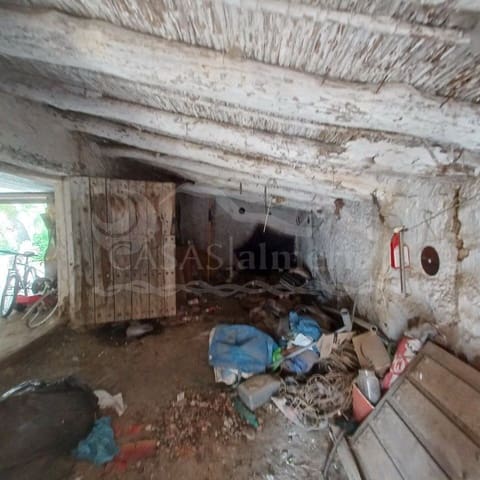 8 sypialnia Finka/Dom wiejski na sprzedaż w Vélez-Rubio - 250 000 € (Ref: 6409297)