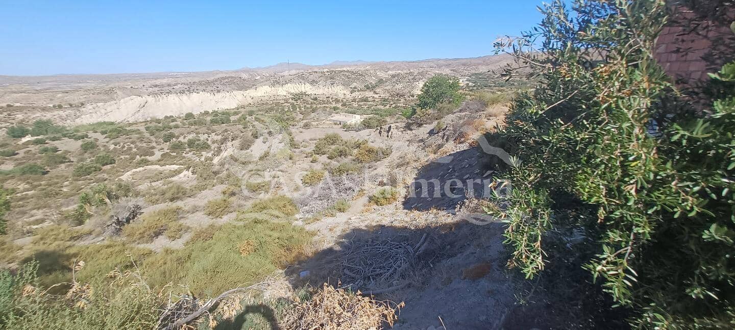 Finca/Casa di Campagna in vendita in Santa Maria de Nieva - 34.000 € (Rif: 6409308)