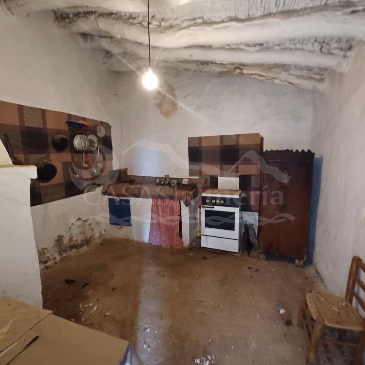 5 slaapkamer Finca/Landhuis te koop in Santa Maria de Nieva met garage - € 58.000 (Ref: 7636348)