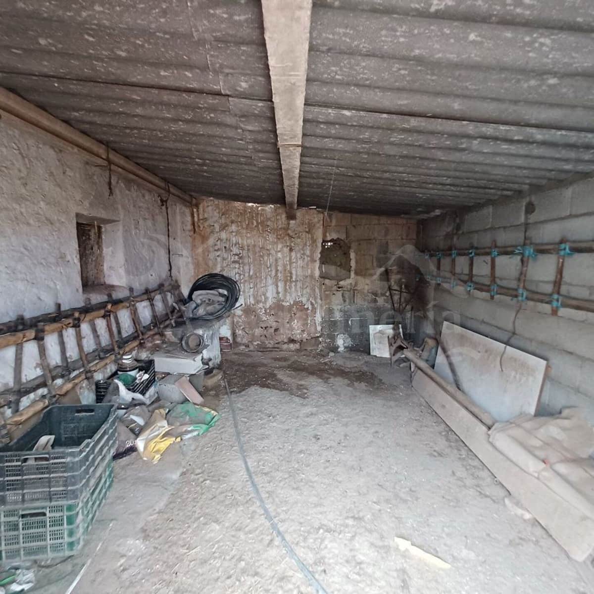 5 slaapkamer Finca/Landhuis te koop in Santa Maria de Nieva met garage - € 58.000 (Ref: 7636348)