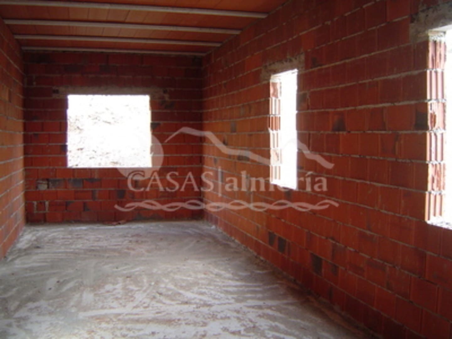 Chalet de 3 habitaciones en Fuente Amarga en venta - 59.000 € (Ref: 7800257)