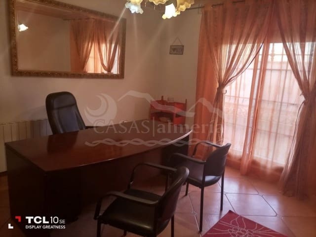 5 slaapkamer Halfvrijstaande villa te koop in Zurgena - € 138.000 (Ref: 7800263)