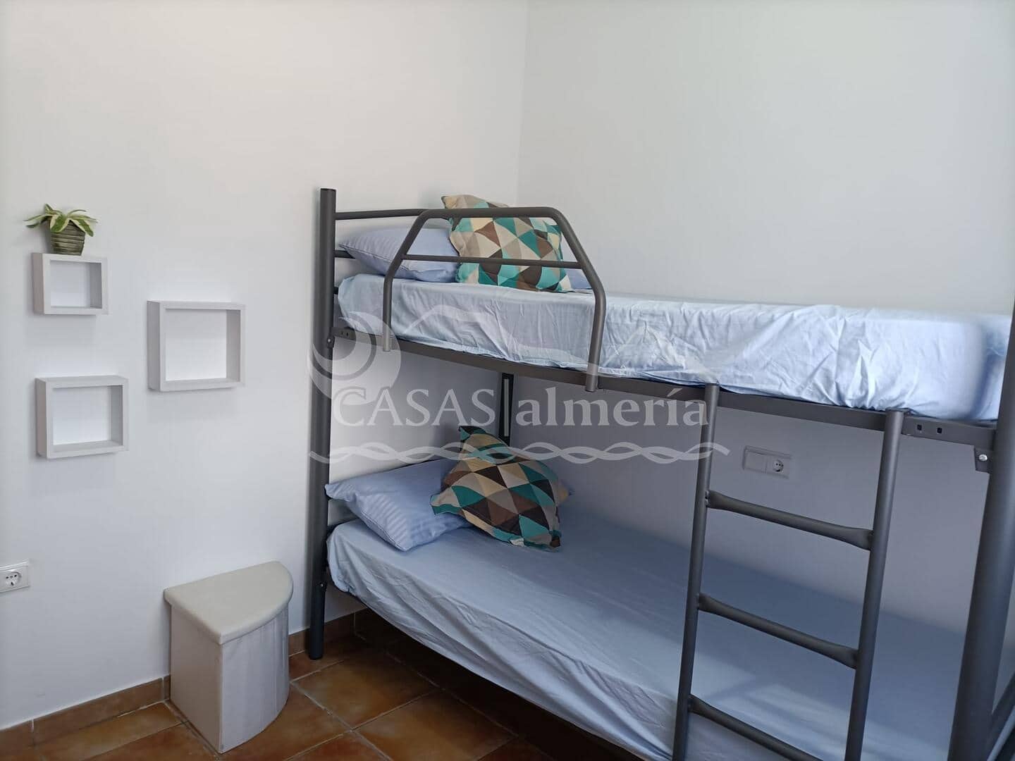 3 bedroom Villa for sale in Velez-Rubio with garage - € 185,500 (Ref: 8052910)