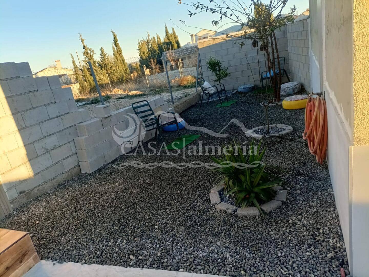 3 bedroom Villa for sale in Velez-Rubio with garage - € 185,500 (Ref: 8052910)