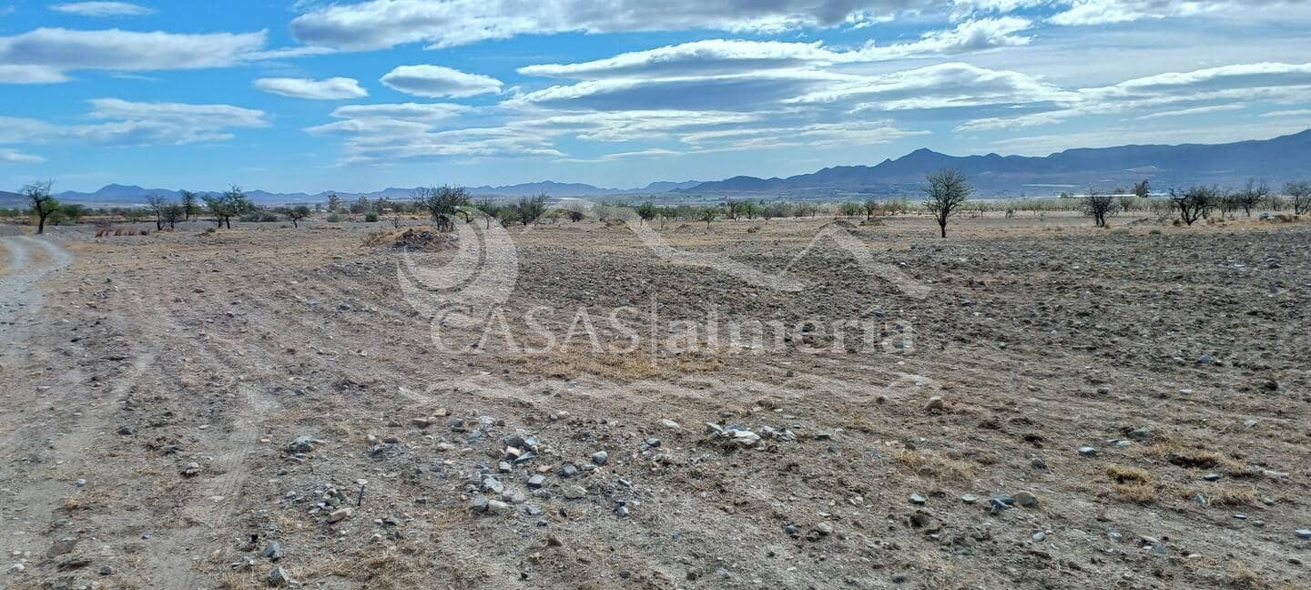 Grunde uden byggetilladelser til salg i Huercal-Overa - € 15.000 (Ref: 8171597)