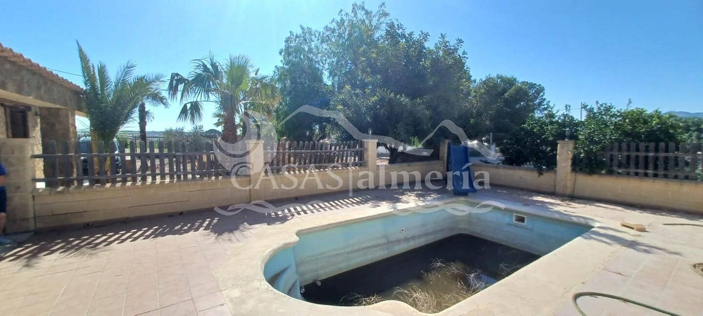 4 bedroom Villa for sale in El Saltador Bajo, Carboneras with pool €