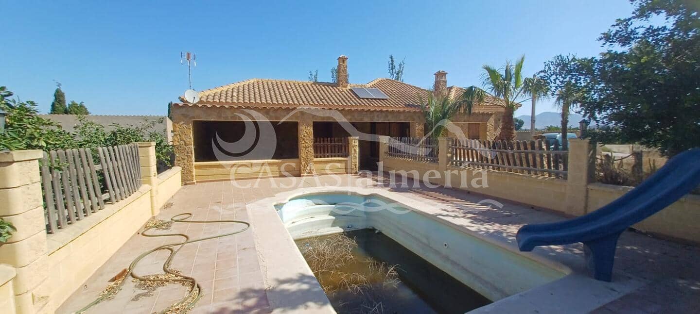 4 bedroom Villa for sale in El Saltador Bajo, Carboneras with pool €