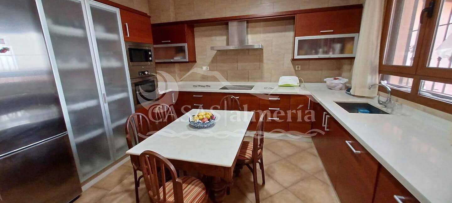 4 soverom Villa til salgs i Gonar med garasje - € 219 000 (Ref: 8431231)