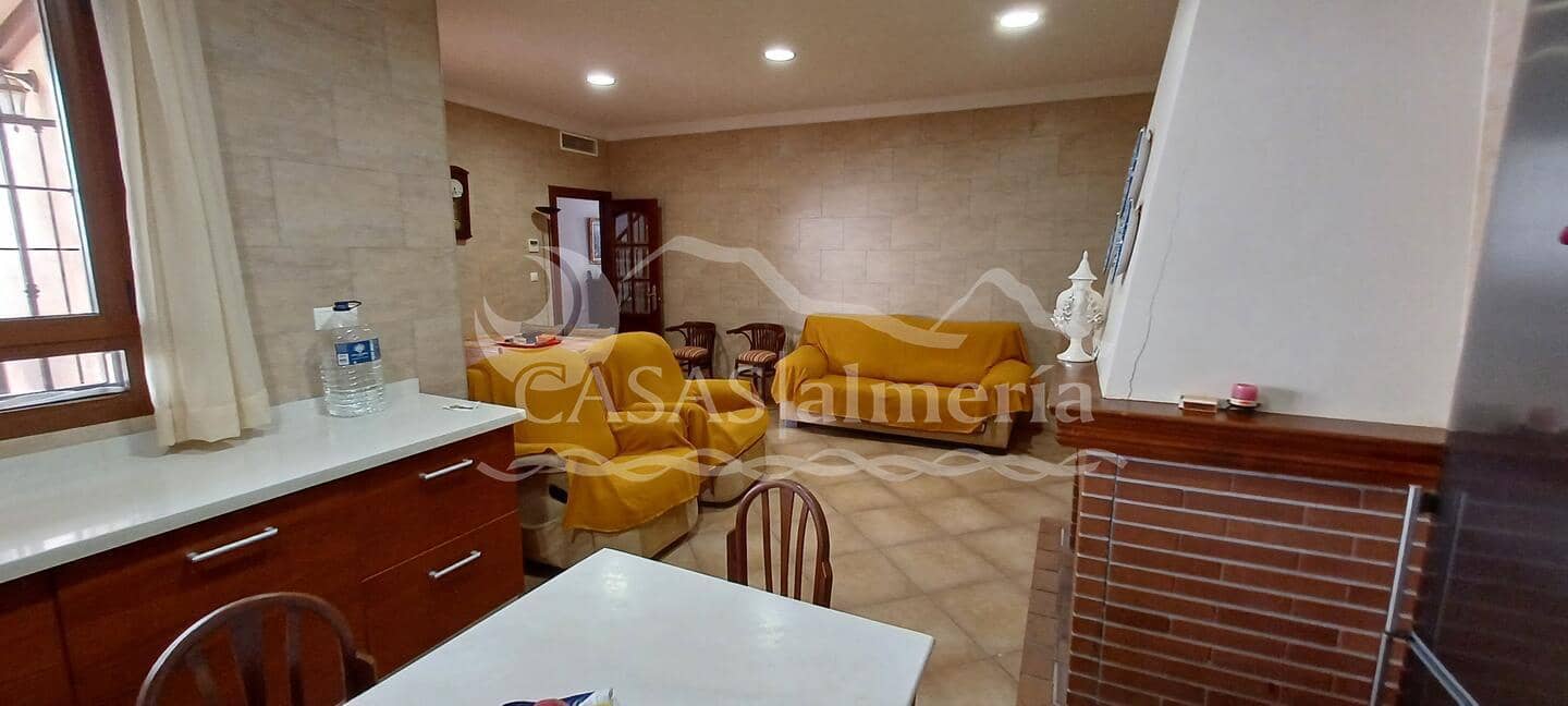 4 soverom Villa til salgs i Gonar med garasje - € 219 000 (Ref: 8431231)