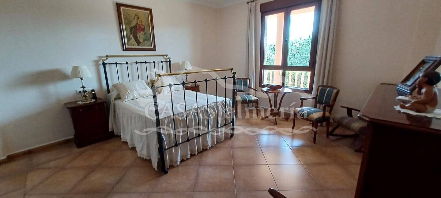 4 soverom Villa til salgs i Gonar med garasje - € 219 000 (Ref: 8431231)