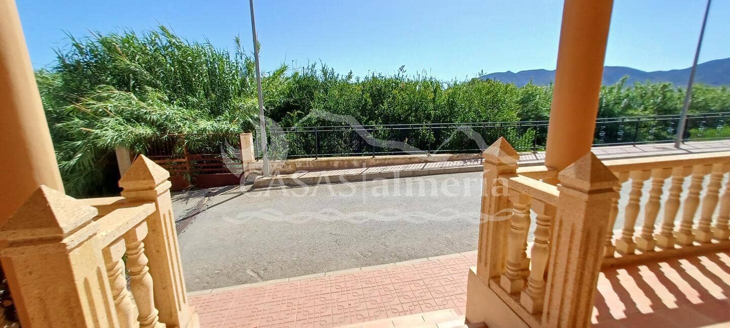 4 soverom Villa til salgs i Gonar med garasje - € 219 000 (Ref: 8431231)