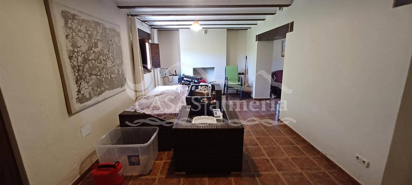 4 soveværelse Finca/Landehus til salg i Oria med swimmingpool - € 150.000 (Ref: 9022250)