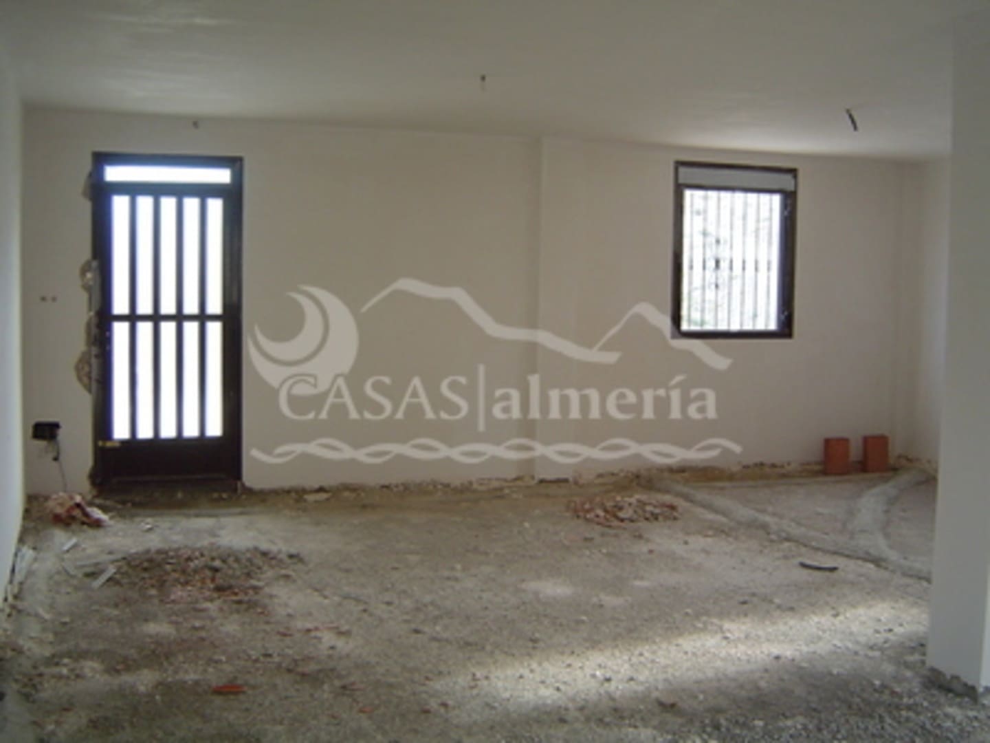 2 soverom Kommersiell til salgs i Taberno med garasje - € 65 000 (Ref: 967562)