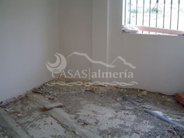 2 soverom Kommersiell til salgs i Taberno med garasje - € 65 000 (Ref: 967562)