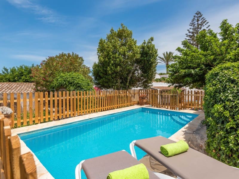 5 soveværelse Finca/Landehus til salg i Trebaluger med swimmingpool - € 995.000 (Ref: 6881528)