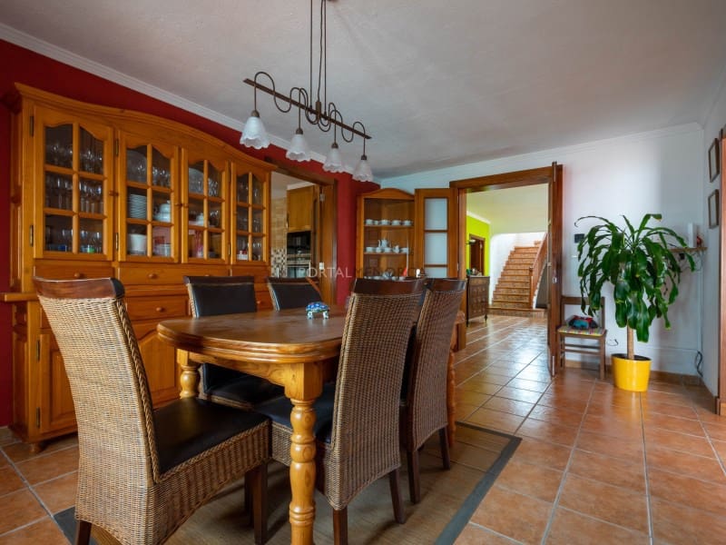 7 makuuhuone Maalaistalo myytävänä paikassa Trebaluger - 850 000 € (Ref: 6947574)