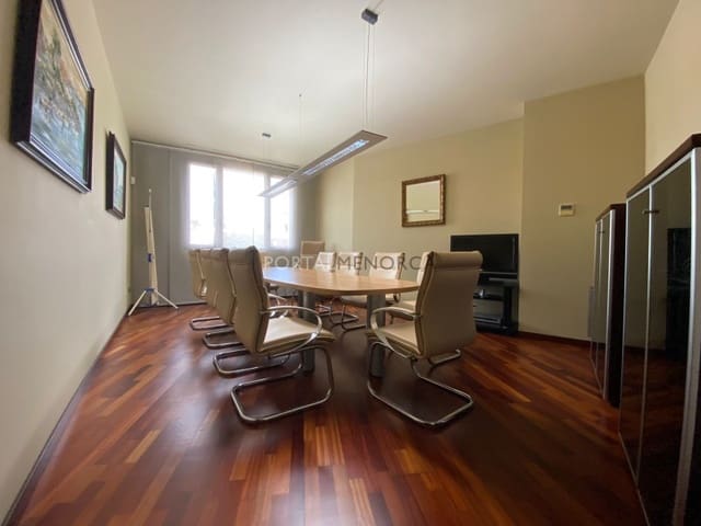 Commercial for sale in Mahón / Maó - € 450,000 (Ref: 6987144)