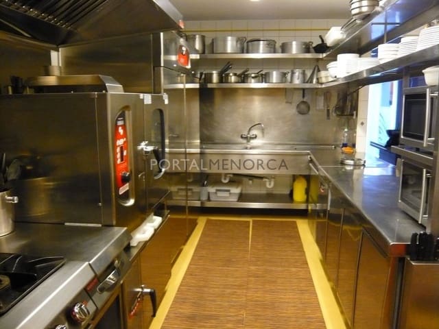 Kaupallinen myytävänä paikassa Mahón / Maó - 350 000 € (Ref: 6987294)