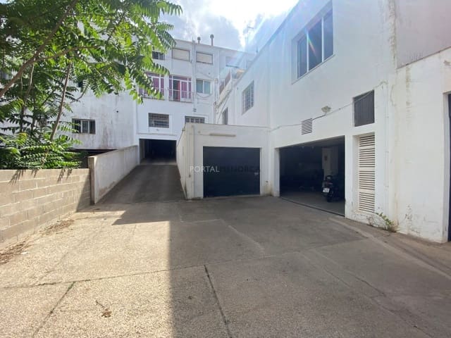 Commercial for sale in Mahón / Maó - € 420,000 (Ref: 6987295)