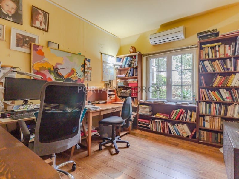 6 soveværelse Finca/Landehus til salg i Llucmacanes med swimmingpool - € 1.450.000 (Ref: 6988490)