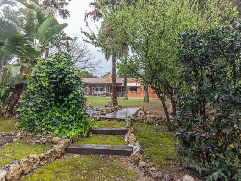 6 soveværelse Finca/Landehus til salg i Llucmacanes med swimmingpool - € 1.450.000 (Ref: 6988490)