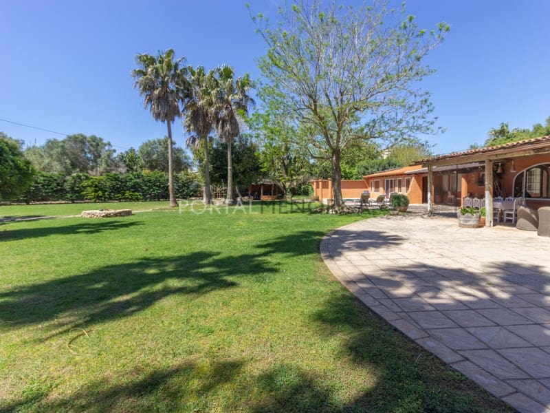 6 soveværelse Finca/Landehus til salg i Llucmacanes med swimmingpool - € 1.450.000 (Ref: 6988490)