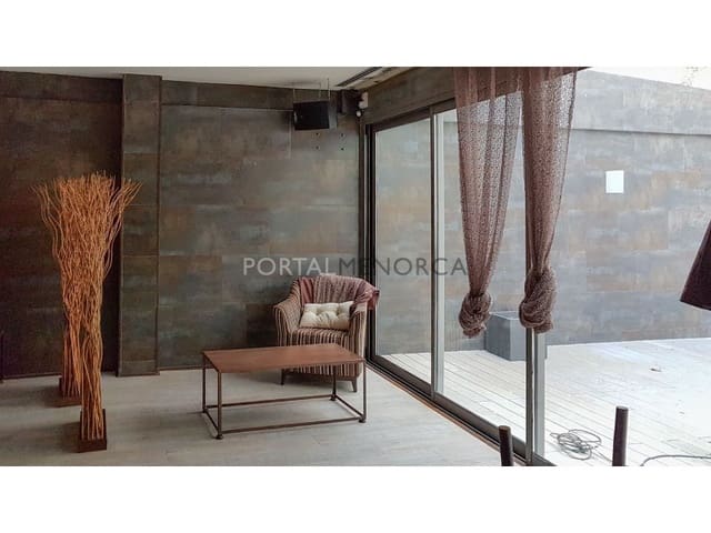 Commercial for sale in Mahón / Maó - € 532,000 (Ref: 6988497)