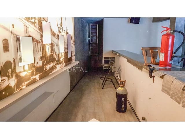 Commercial for sale in Mahón / Maó - € 532,000 (Ref: 6988497)