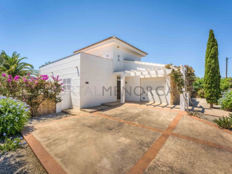 4 bedroom Villa for sale in Mahon / Mao with pool garage - € 895,000 (Ref: 7009969)