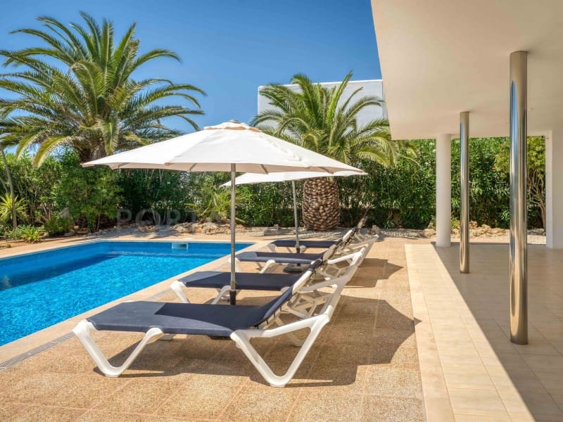 4 bedroom Villa for sale in Mahon / Mao with pool garage - € 895,000 (Ref: 7009969)