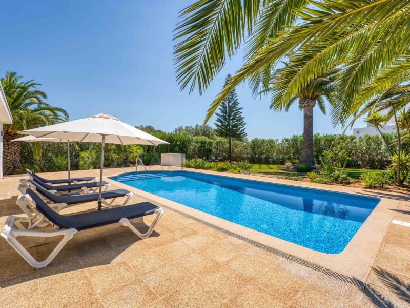 4 bedroom Villa for sale in Mahon / Mao with pool garage - € 895,000 (Ref: 7009969)