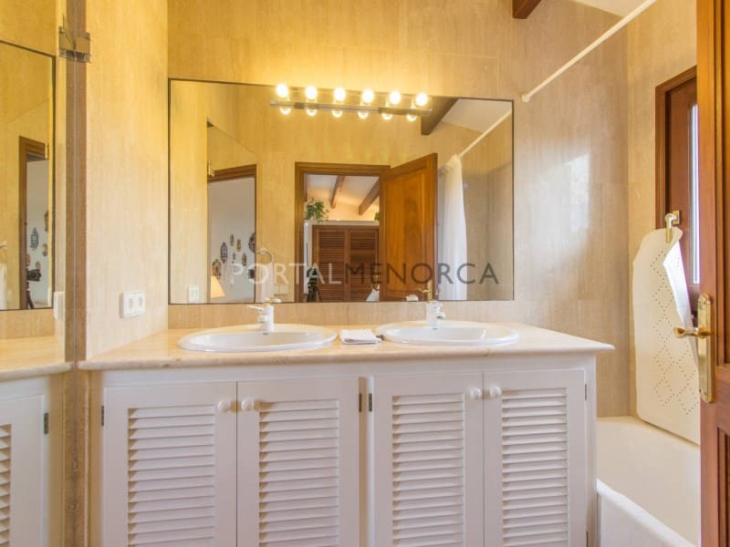 5 soveværelse Villa til salg i Binibeca med swimmingpool garage - € 2.995.000 (Ref: 7571229)