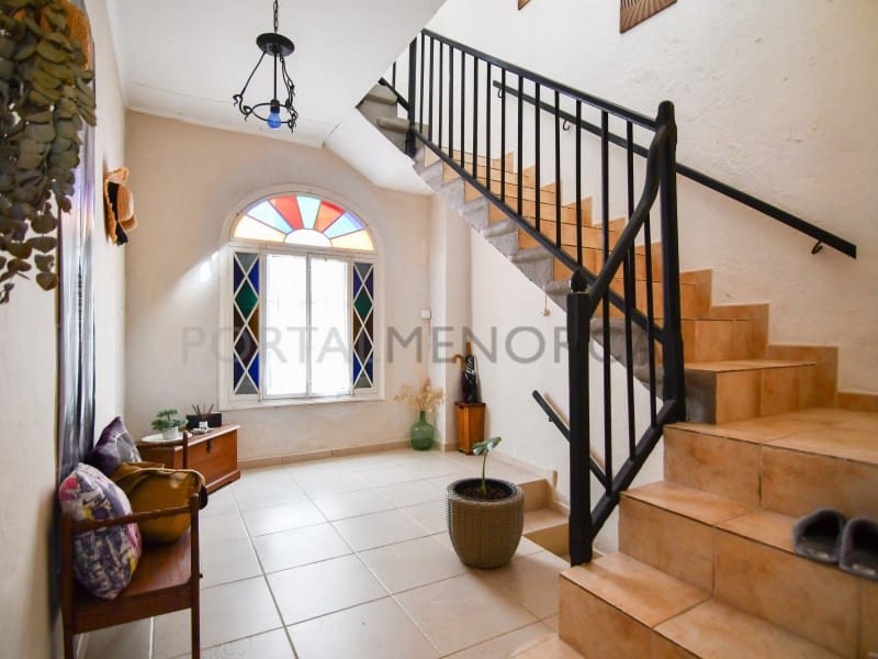 6 camera da letto Casa in vendita in Es Castell con garage - 520.000 € (Rif: 8017781)