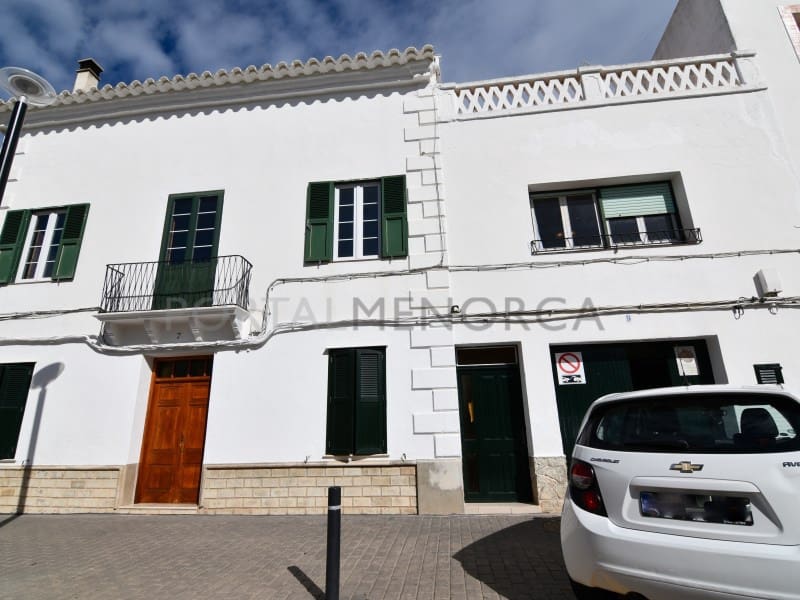 6 camera da letto Casa in vendita in Es Castell con garage - 520.000 € (Rif: 8017781)