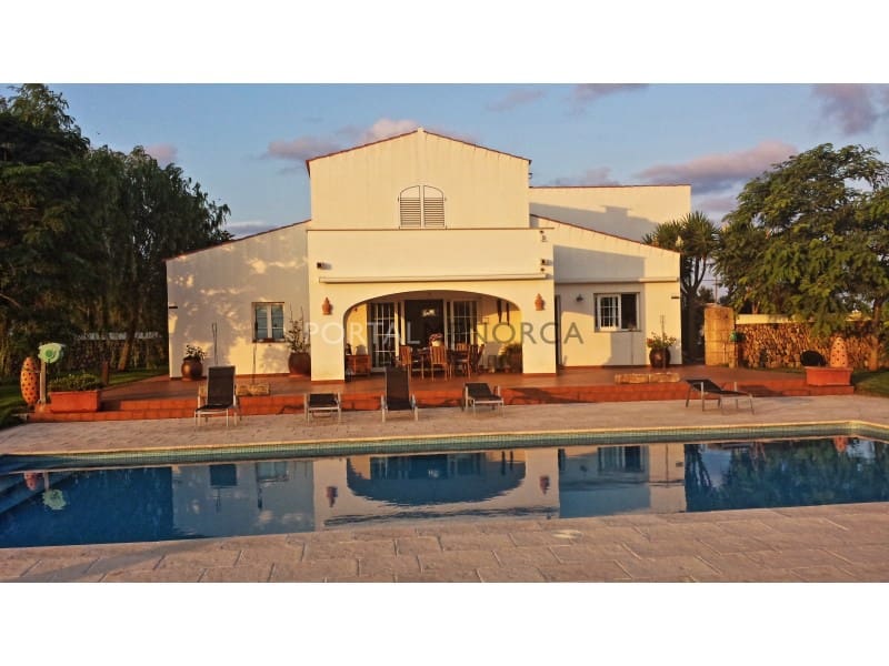 6 soveværelse Finca/Landehus til salg i Mahon / Mao - € 2.500.000 (Ref: 8093886)