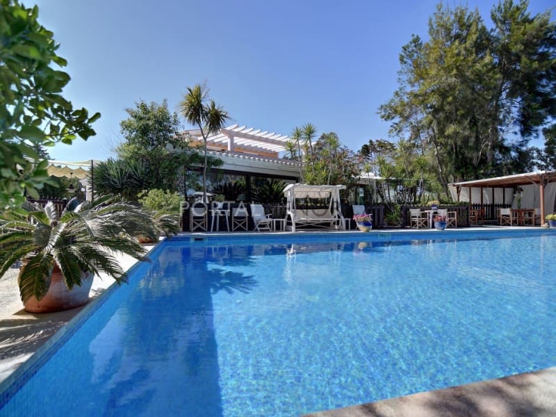 4 soveværelse Villa til salg i Mahon / Mao med swimmingpool - € 2.345.000 (Ref: 8399034)