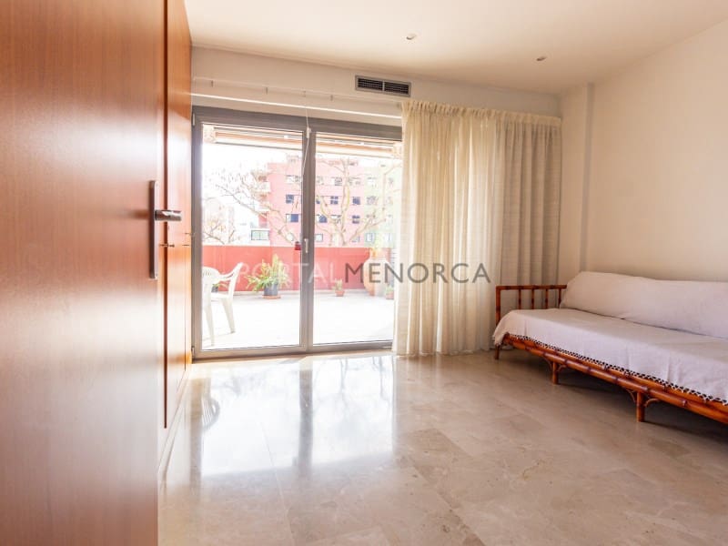 3 soveværelse Lejlighed til salg i Mahon / Mao - € 590.000 (Ref: 8816251)