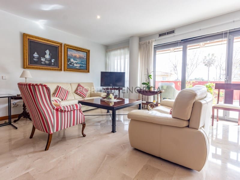 3 soveværelse Lejlighed til salg i Mahon / Mao - € 590.000 (Ref: 8816251)