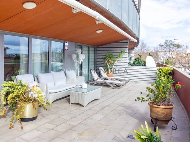 3 soveværelse Lejlighed til salg i Mahón / Maó - € 590.000 (Ref: 8816251)