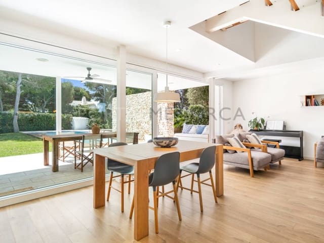 4 soveværelse Villa til salg i Cala Morell, Ciutadella de Menorca med swimmingpool garage - € 1.650.000 (Ref: 8924191)