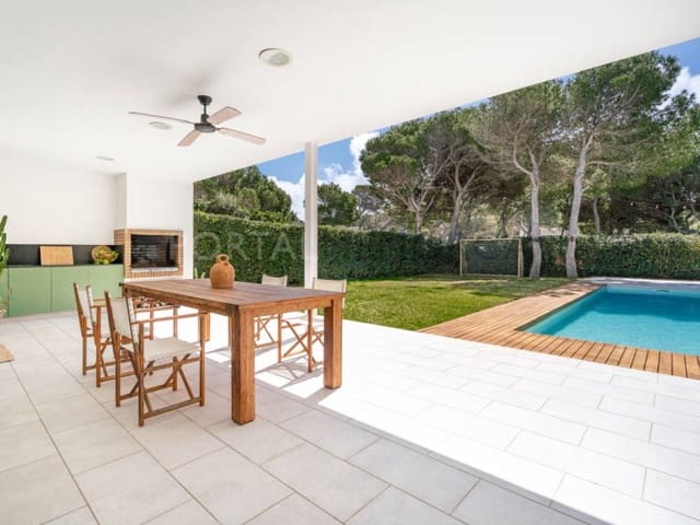 4 soverom Villa til salgs i Cala Morell, Ciutadella de Menorca med svømmebasseng garasje - € 1 650 000 (Ref: 8924191)