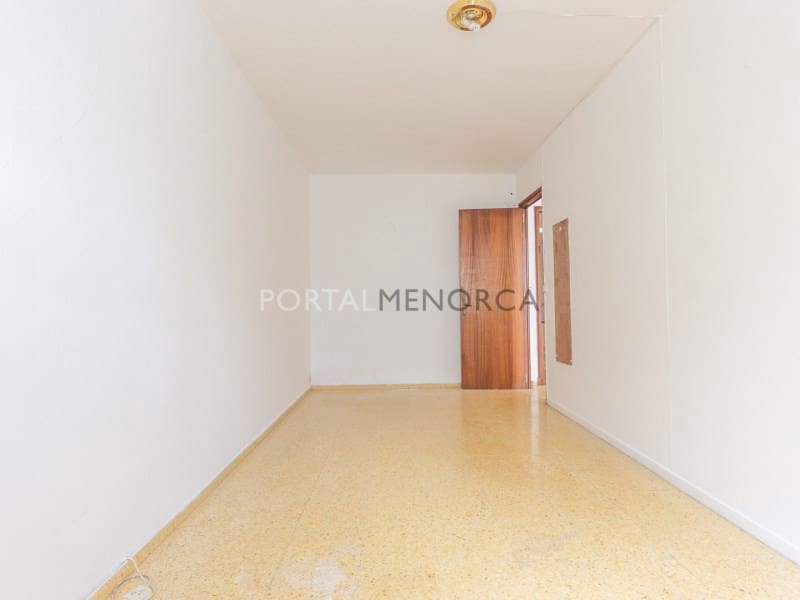 4 slaapkamer Flat te koop in Mahon / Mao - € 295.000 (Ref: 8932569)