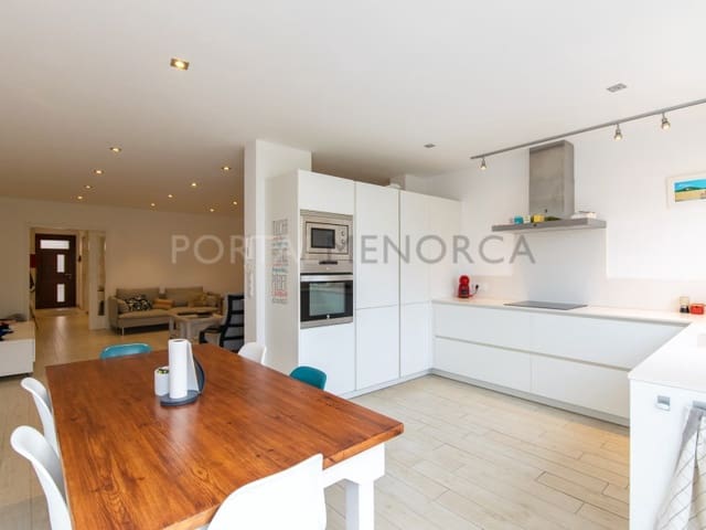 5 chambre Maison de Ville à vendre à Ciutadella, Ciutadella de Menorca avec garage - 750 000 € (Ref: 8971612)