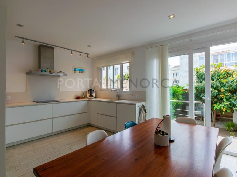 5 quarto Casa em Banda para venda em Ciutadella de Menorca com garagem - 750 000 € (Ref: 8971612)