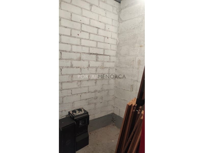 Garage til salg i Mahon / Mao - € 25.000 (Ref: 8979698)