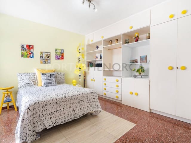 3 makuuhuone Asunto myytävänä paikassa Ciutadella, Ciutadella de Menorca - 320 000 € (Ref: 8982689)