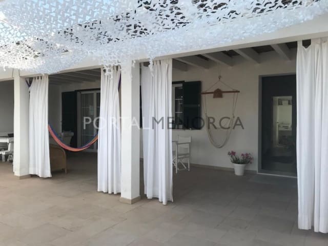 4 soveværelse Finca/Landehus til salg i Llucmaçanes, Mahón / Maó med swimmingpool - € 790.000 (Ref: 9001202)