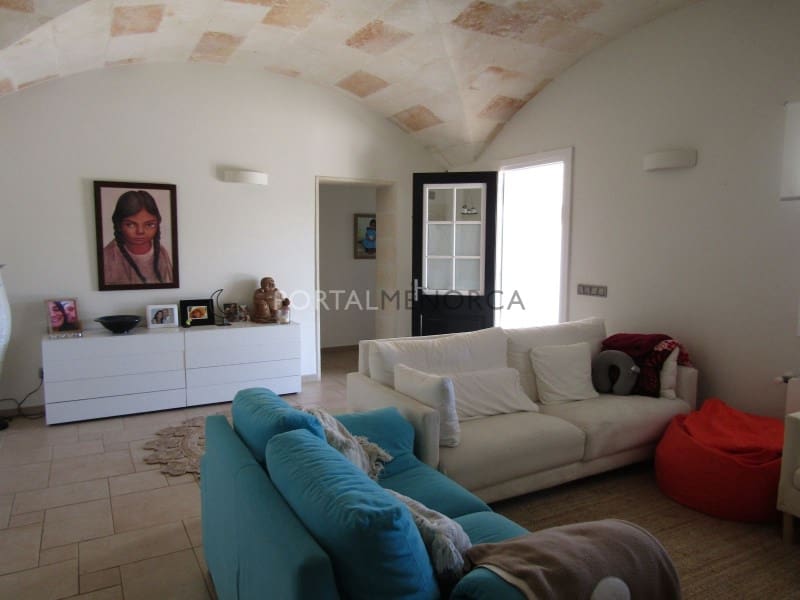 4 soveværelse Finca/Landehus til salg i Llucmacanes med swimmingpool - € 790.000 (Ref: 9001202)